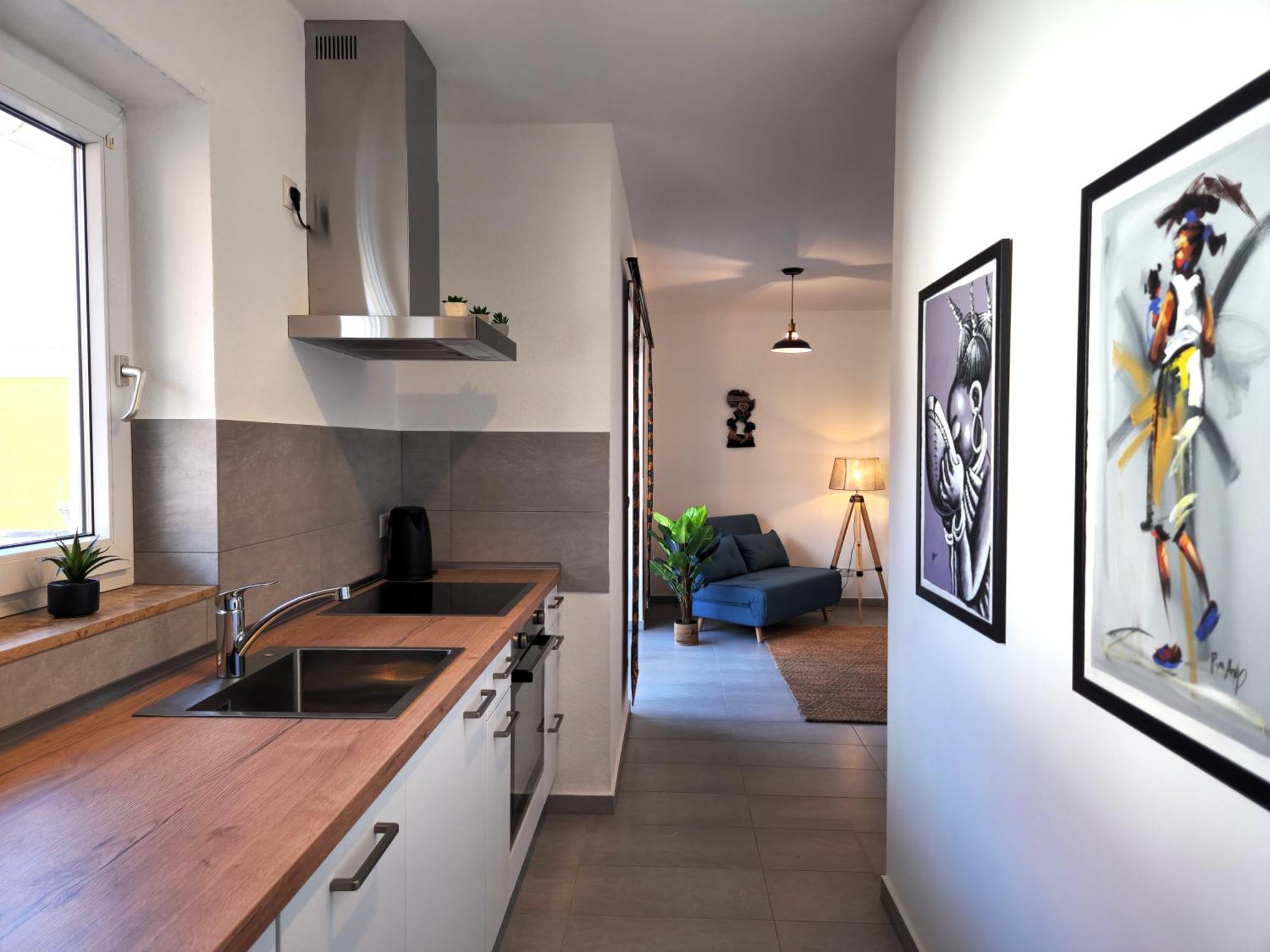 Mawulo - Stadtwohnung Im Zentrum Mit Balkon Neustadt an der Weinstraße المظهر الخارجي الصورة